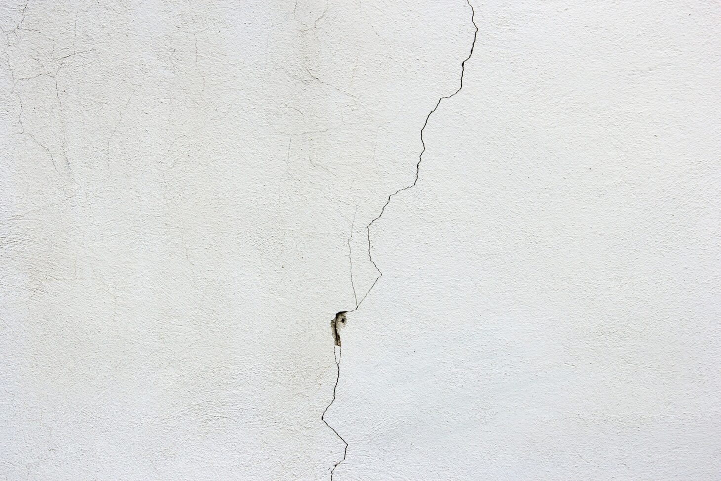awc-crack-an-peel